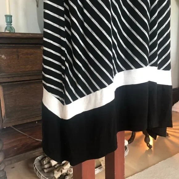 DKNY Sleeveless Striped V Neck Casual Dress Size M - Picture 4 of 7